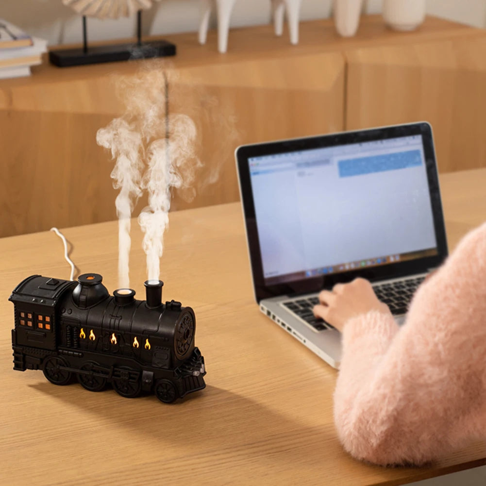 "Train-Shaped Essential Oil Diffuser:Cool Mist Humidifier"